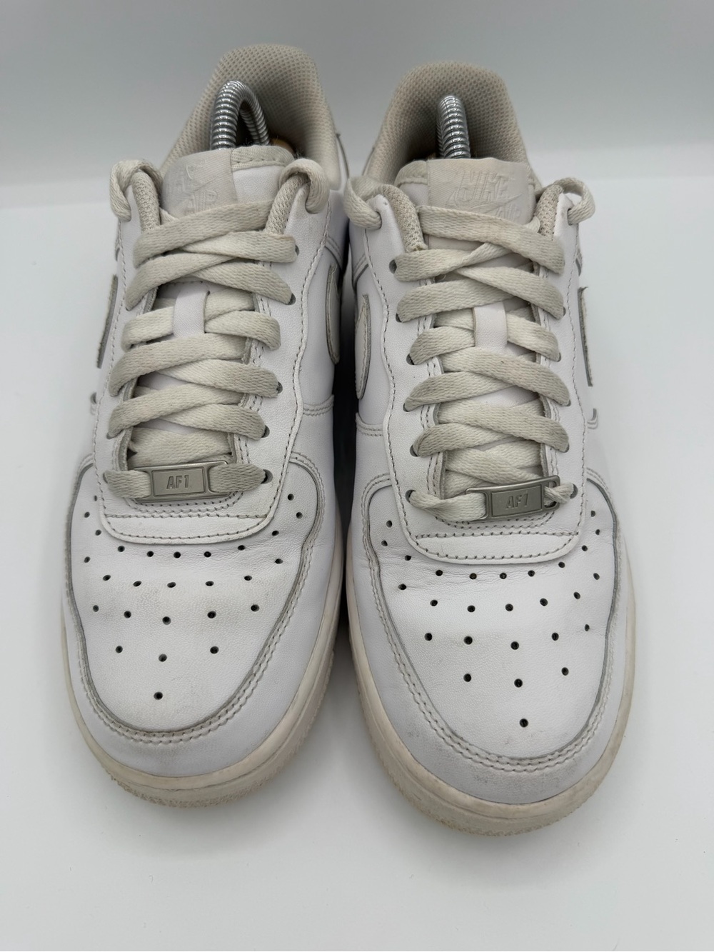 Nike Air Force 1 ’07 Triple White DD8959-100 Womens Size 8 Low Top Sneakers